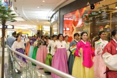 Hanbok Parade Phoenix mall 