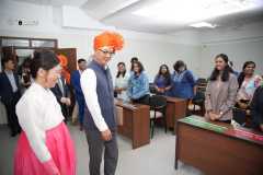 Visiting and student interaction in the IKC class 